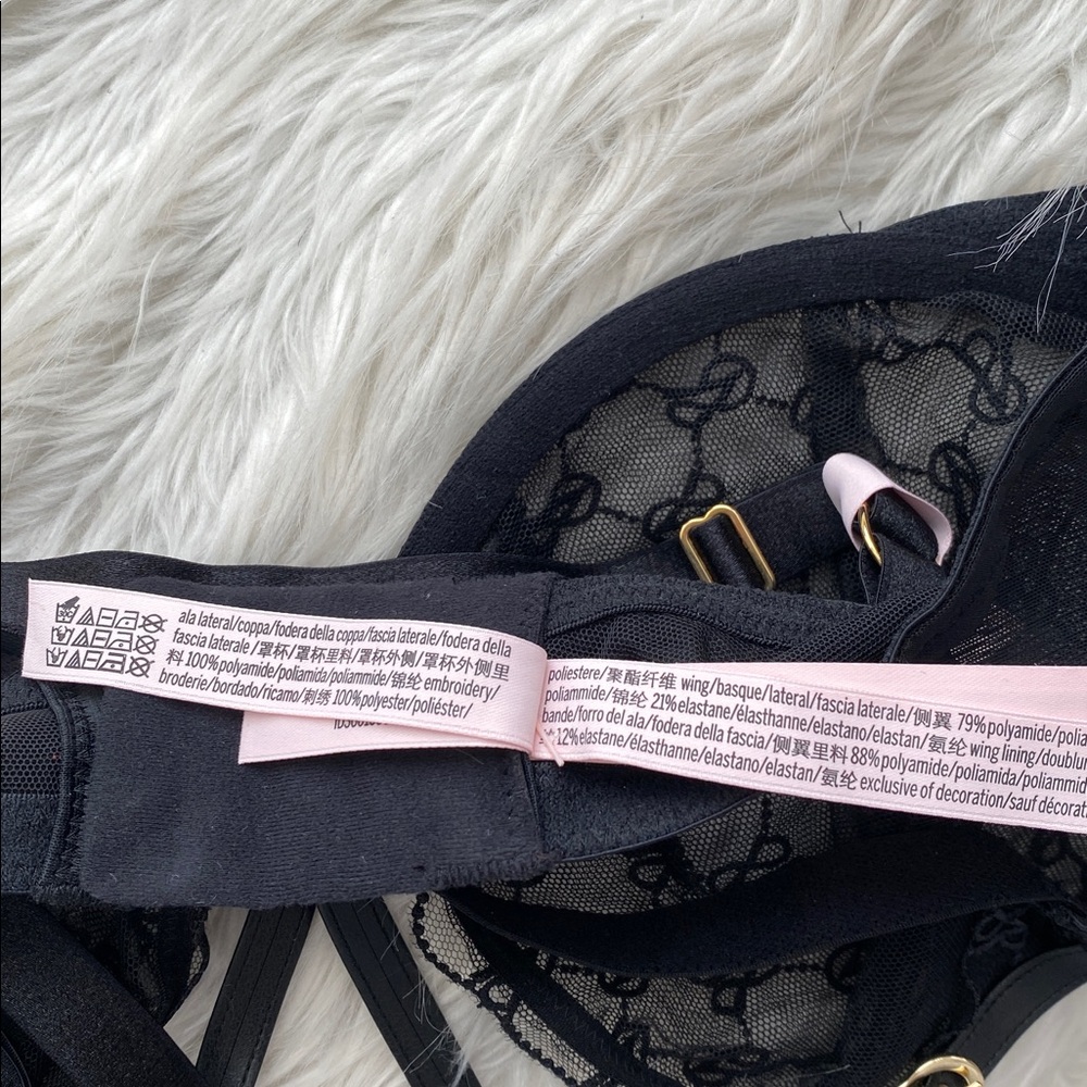 Victoria's Secret | Very Sexy Logo Embroidery Unlined Low Cut Demi Bra - Picture 10 of 10